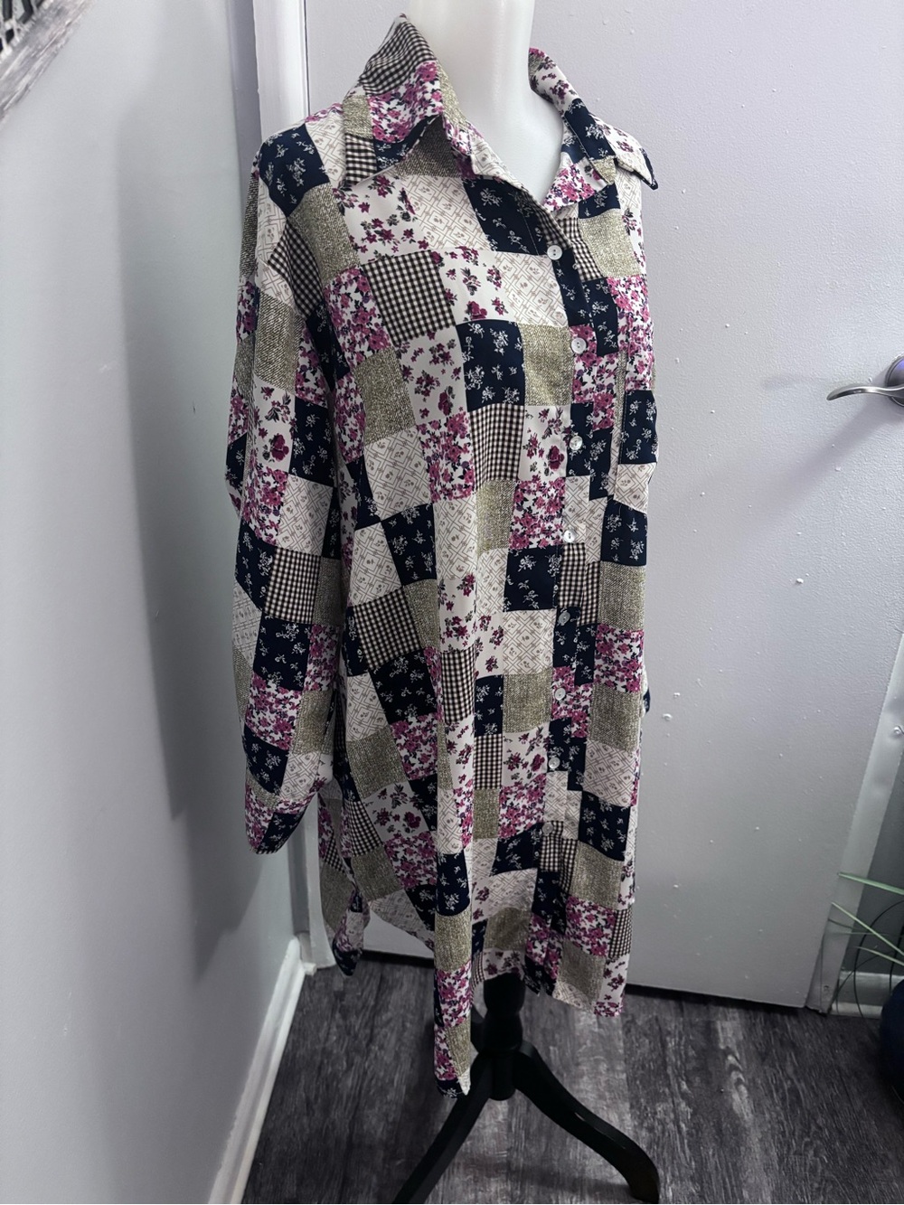 If She Loves "Be Faithful" Oversized Patchwork Shirt Dress Tunic - Picture 5 of 11